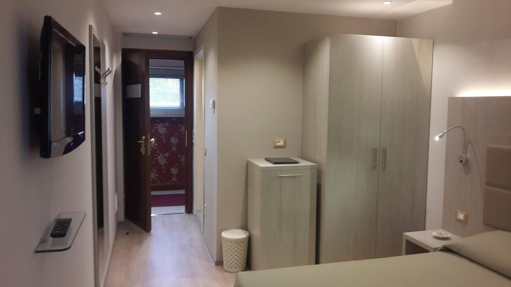 Hotel Alexander Cesena Dış mekan fotoğraf