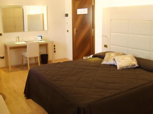 Hotel Alexander Cesena Dış mekan fotoğraf